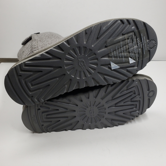 New UGG Classic Cardy Tall Gray Knit Boots - Picture 8 of 9